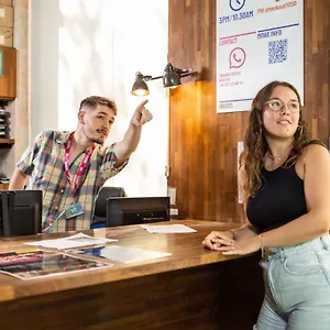  Hostal Urbany Bcn Go!